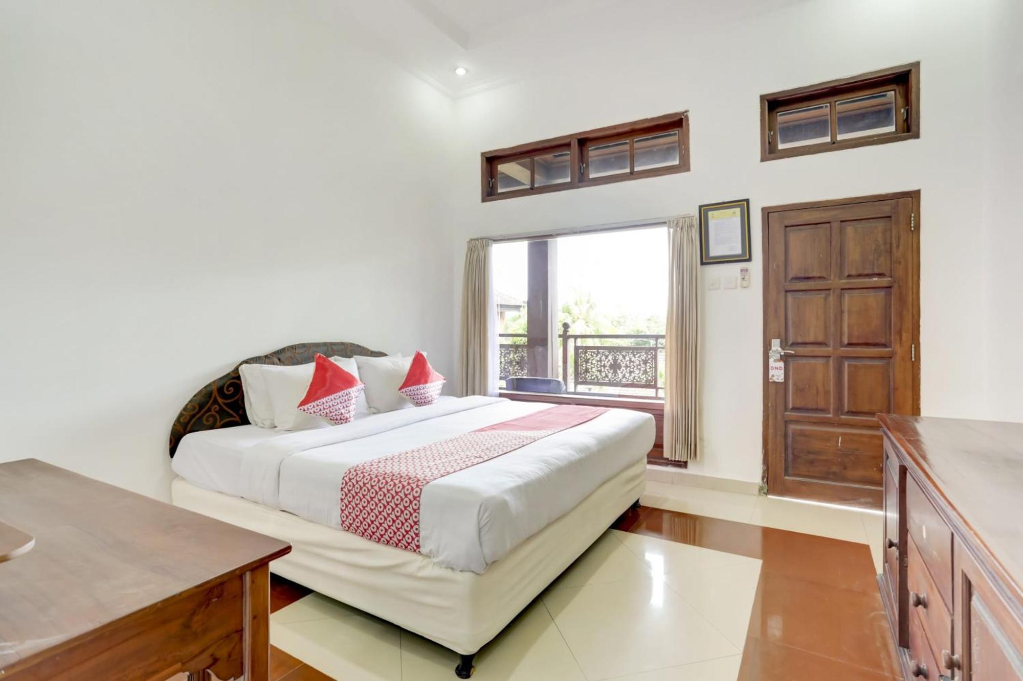 Super Oyo 3261 Hotel Ratu Denpasar Extérieur photo